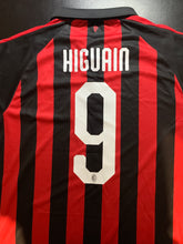 Carica l'immagine nel visualizzatore di Gallery, DONAZIONE per Maglietta da Gara di Higuain del Milan